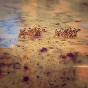 Kate Spade “Mrs.” stud earrings